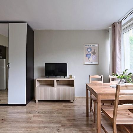 Urbannest - Cozy Studio - Bagno 7 Varsovie Extérieur photo